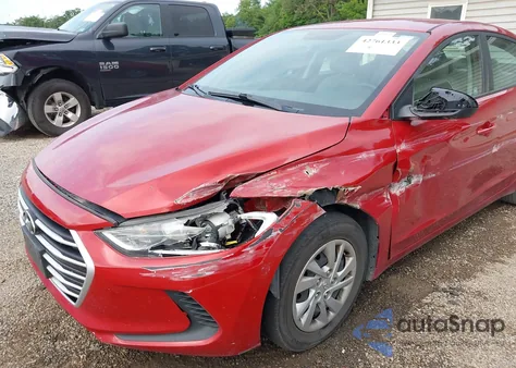 2017 Hyundai Elantra Se из США, поврежденный, VIN 5NPD74LF2HH211347